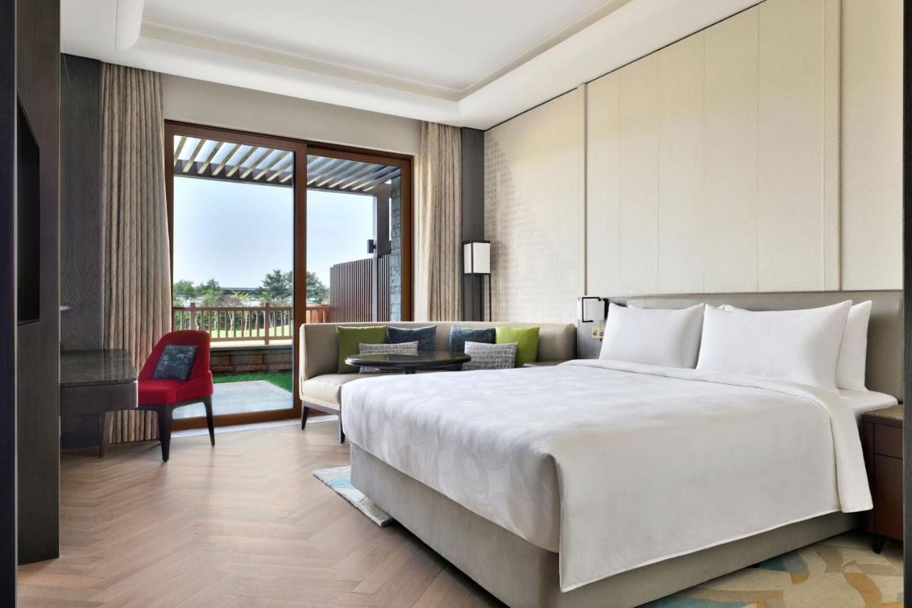 Jw Marriott Hotel Bengaluru Prestige Golfshire Resort & Spa Avati Buitenkant foto
