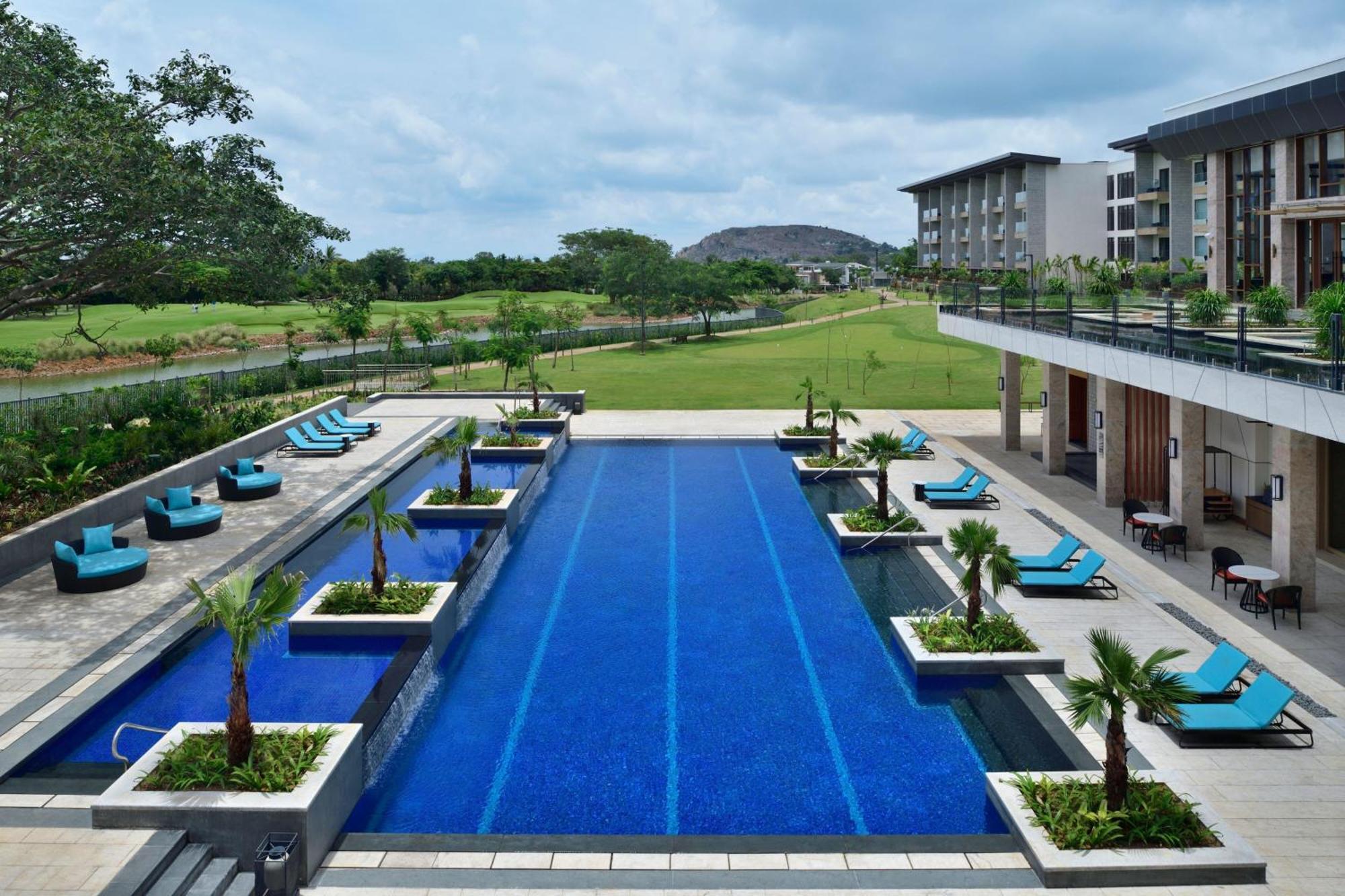 Jw Marriott Hotel Bengaluru Prestige Golfshire Resort & Spa Avati Buitenkant foto