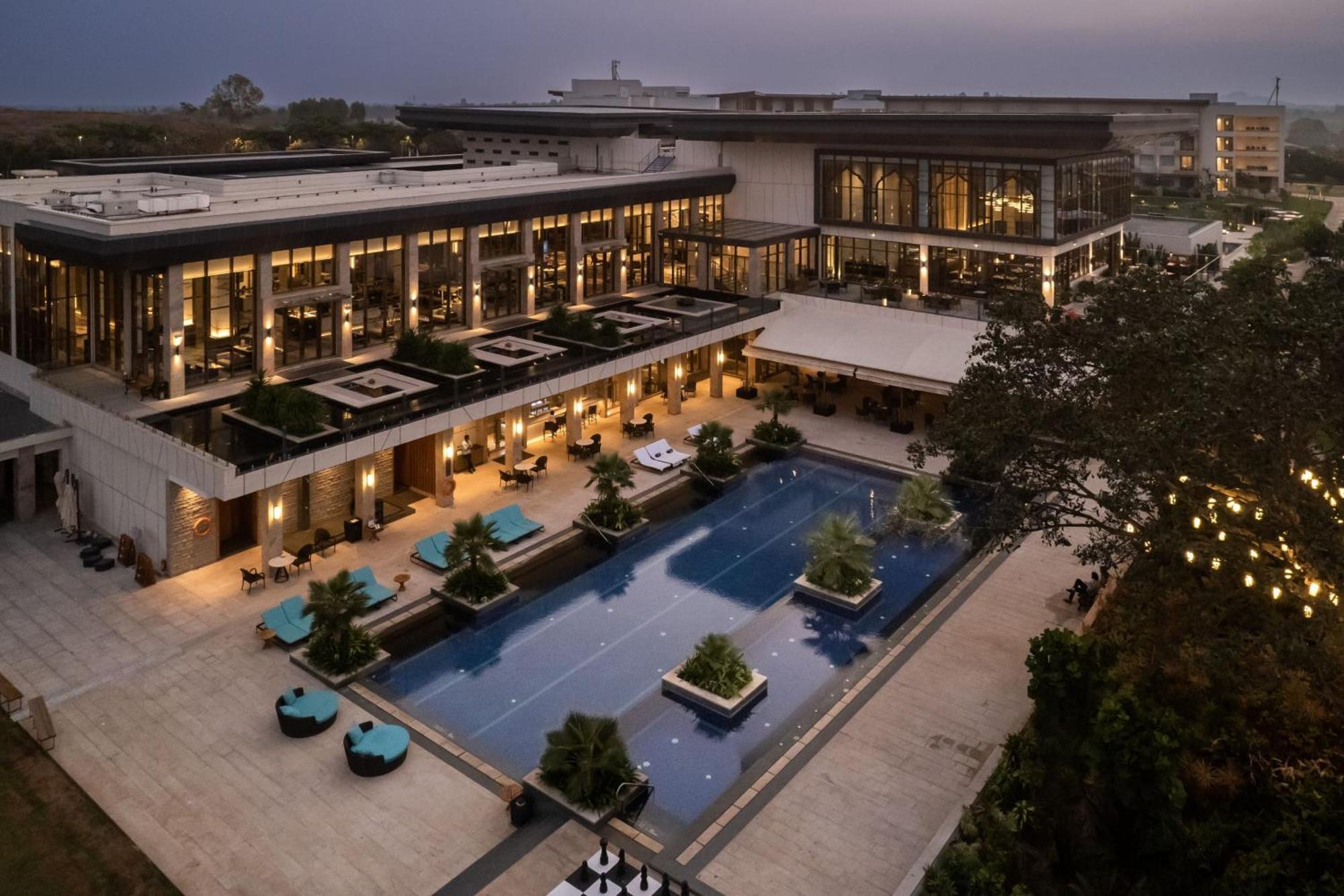 Jw Marriott Hotel Bengaluru Prestige Golfshire Resort & Spa Avati Buitenkant foto