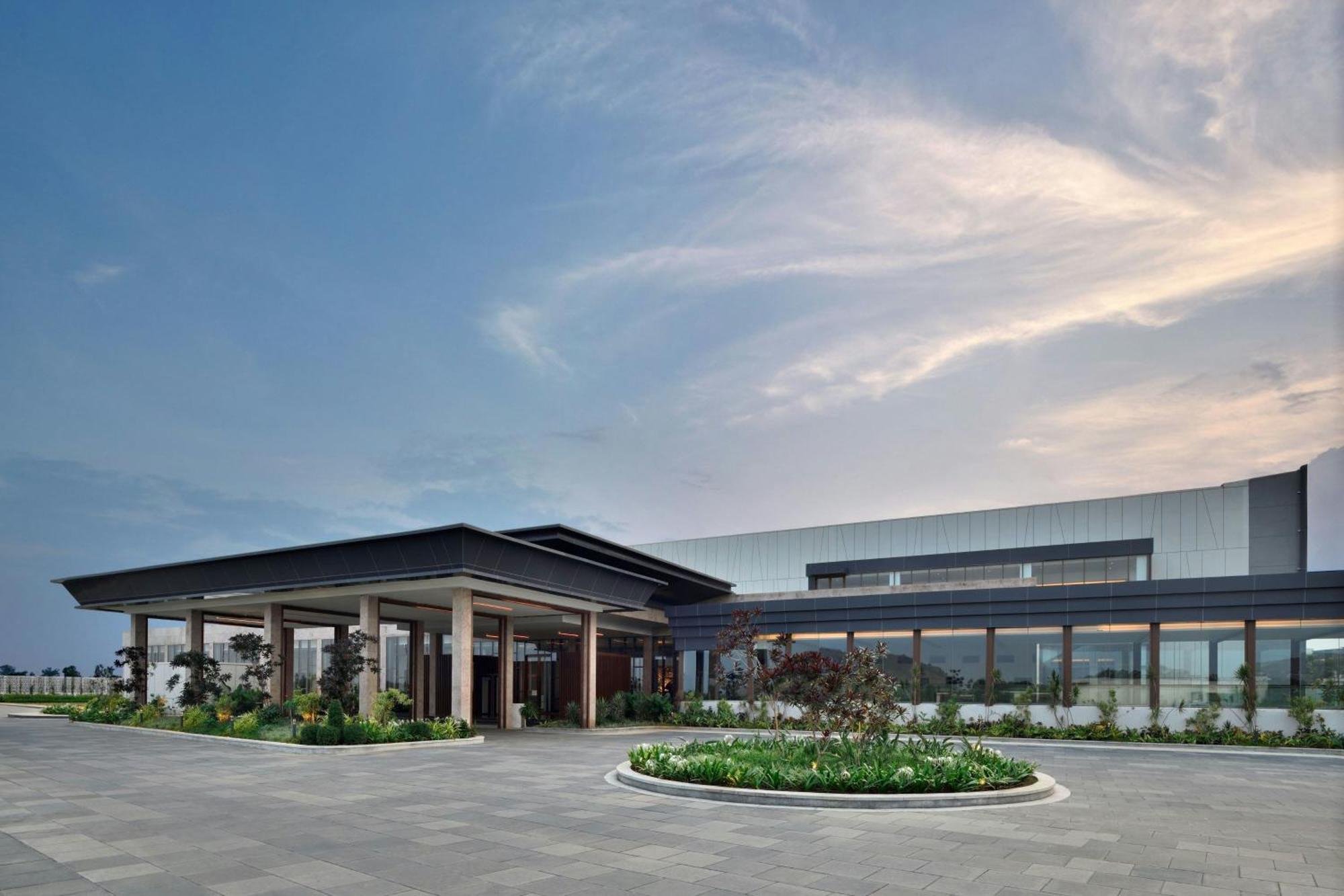 Jw Marriott Hotel Bengaluru Prestige Golfshire Resort & Spa Avati Buitenkant foto