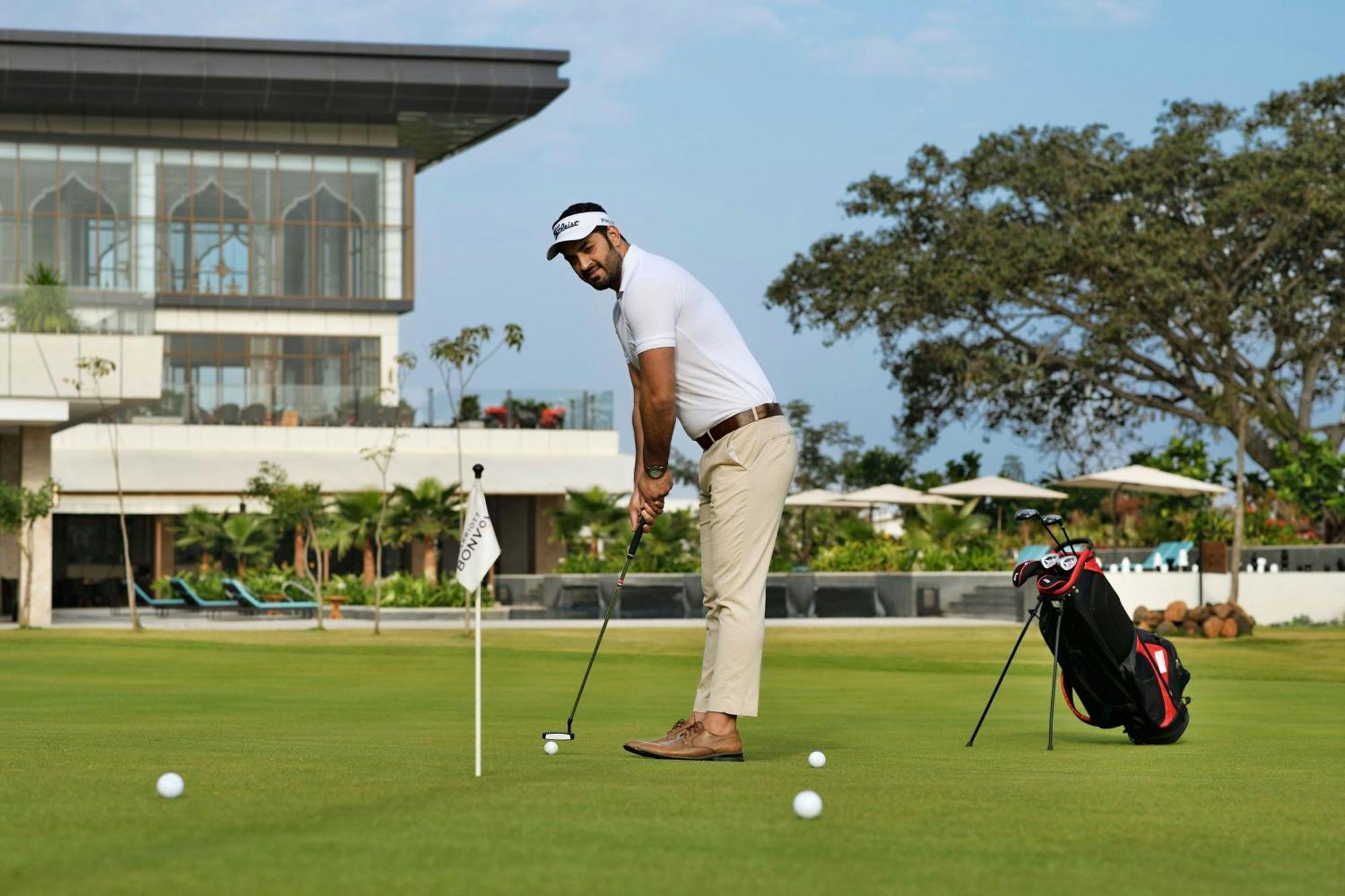 Jw Marriott Hotel Bengaluru Prestige Golfshire Resort & Spa Avati Buitenkant foto
