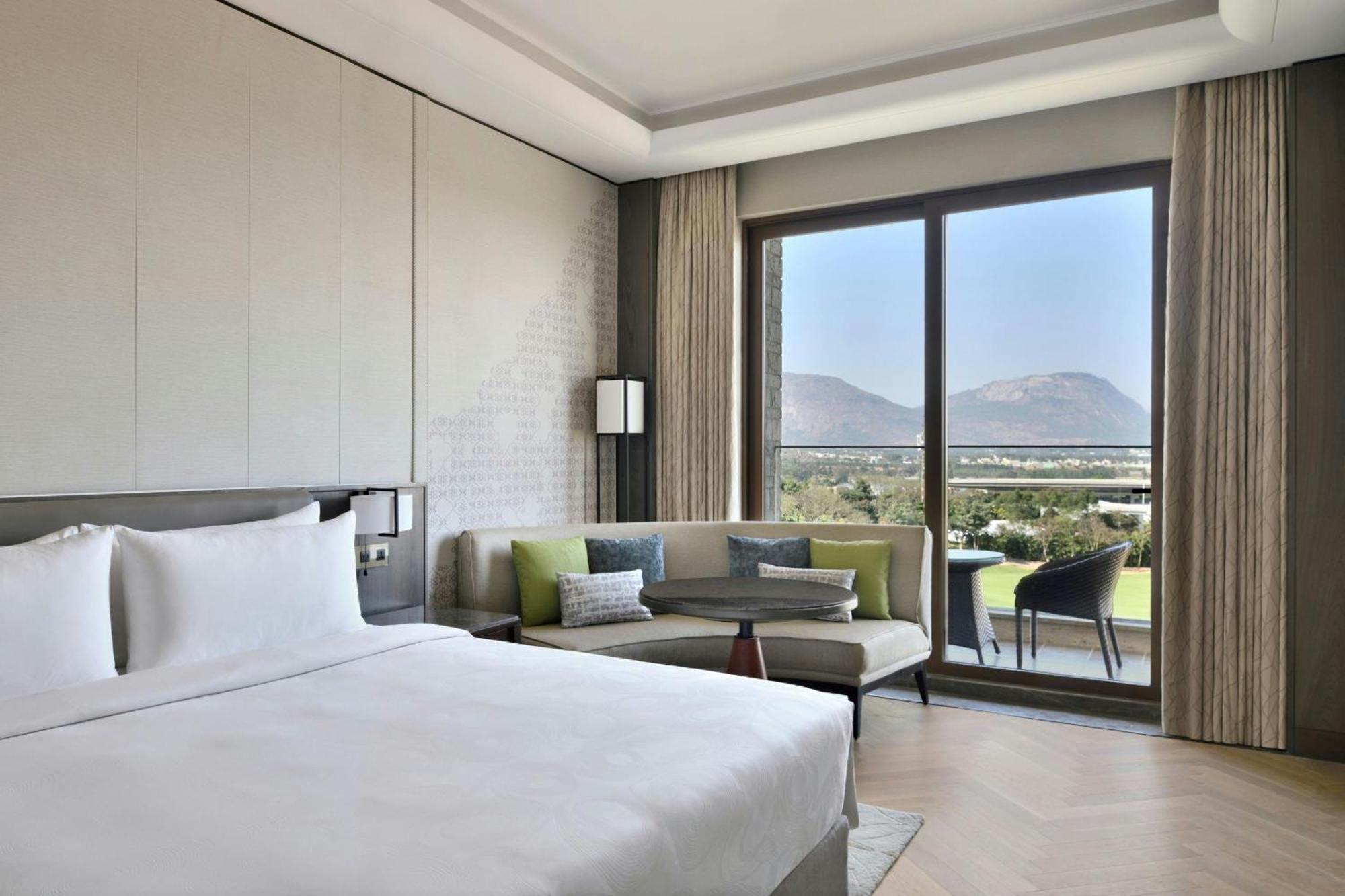 Jw Marriott Hotel Bengaluru Prestige Golfshire Resort & Spa Avati Buitenkant foto