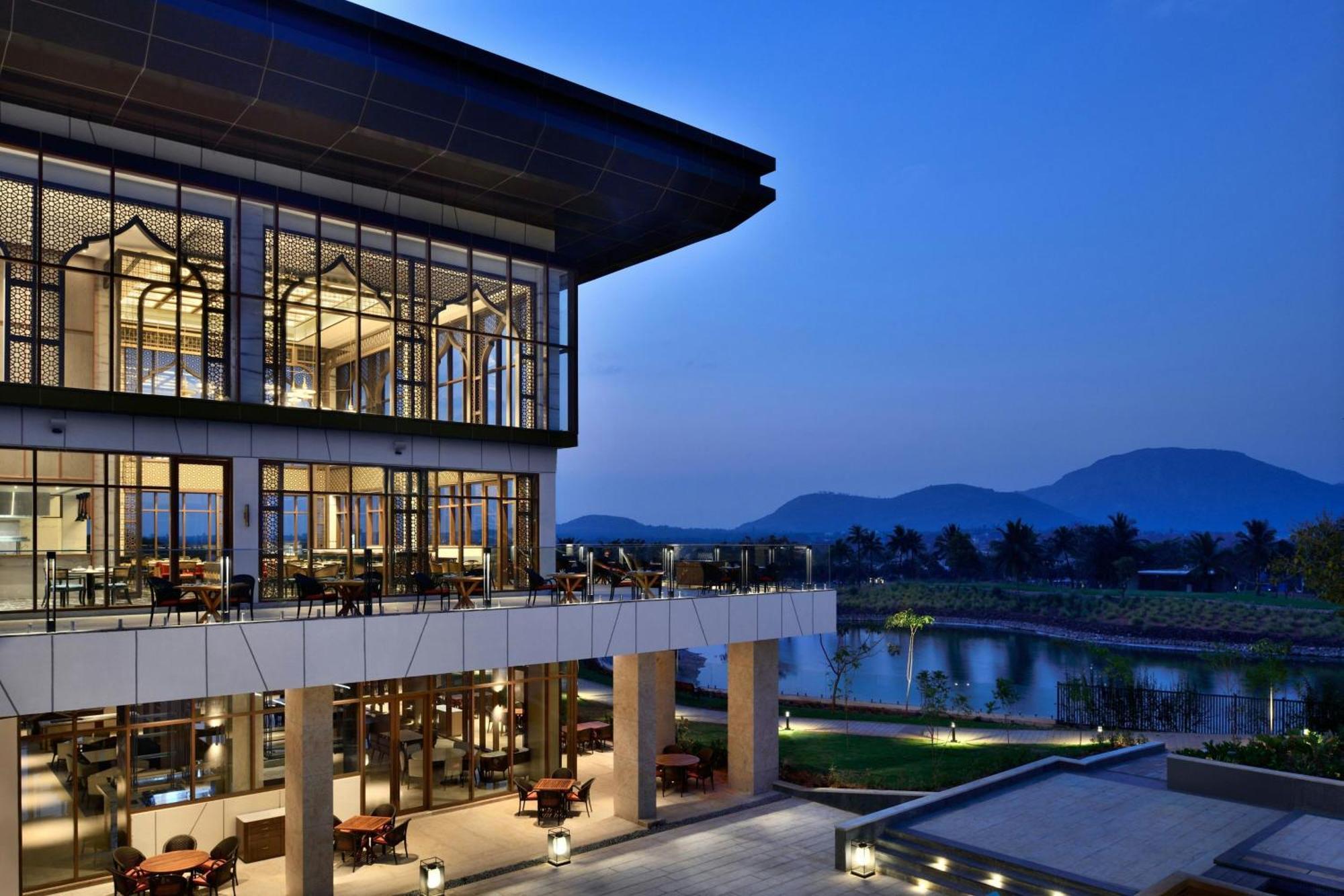 Jw Marriott Hotel Bengaluru Prestige Golfshire Resort & Spa Avati Buitenkant foto